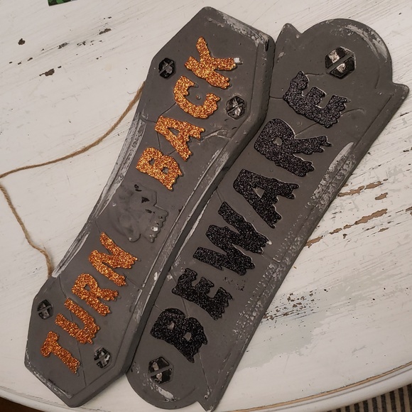 Other - 2 Styrofoam signs Halloween decor